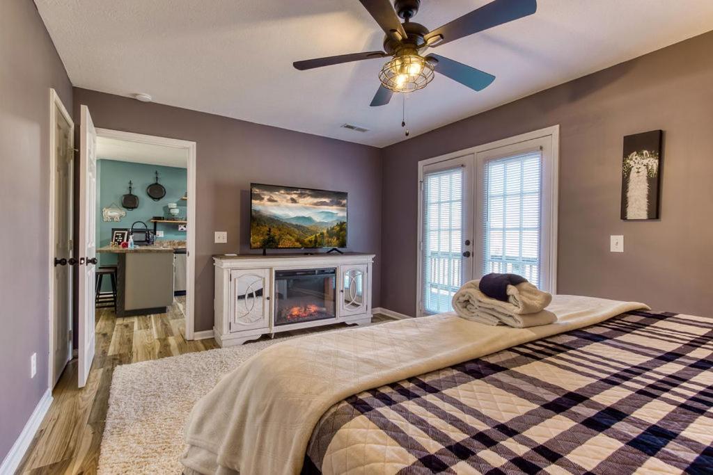 The Mason Jar, Hot Tub, Wifi, 1089 Free Tickets Each Paid Day, Dollywood And More! Пиджен-Фордж Экстерьер фото
