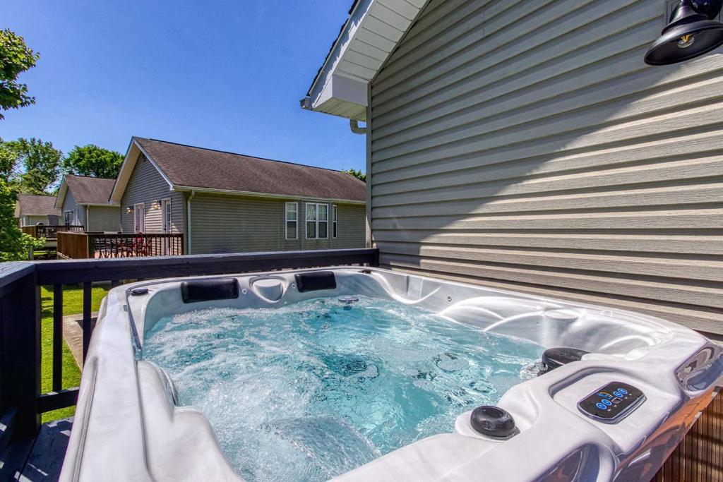 The Mason Jar, Hot Tub, Wifi, 1089 Free Tickets Each Paid Day, Dollywood And More! Пиджен-Фордж Экстерьер фото